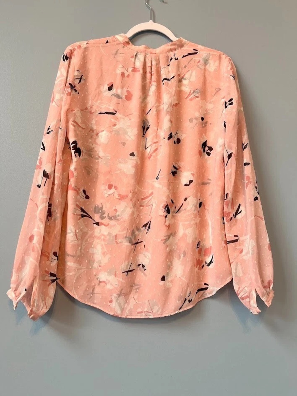 White House Black Market Blush Peach Floral Long-Sleeve Top